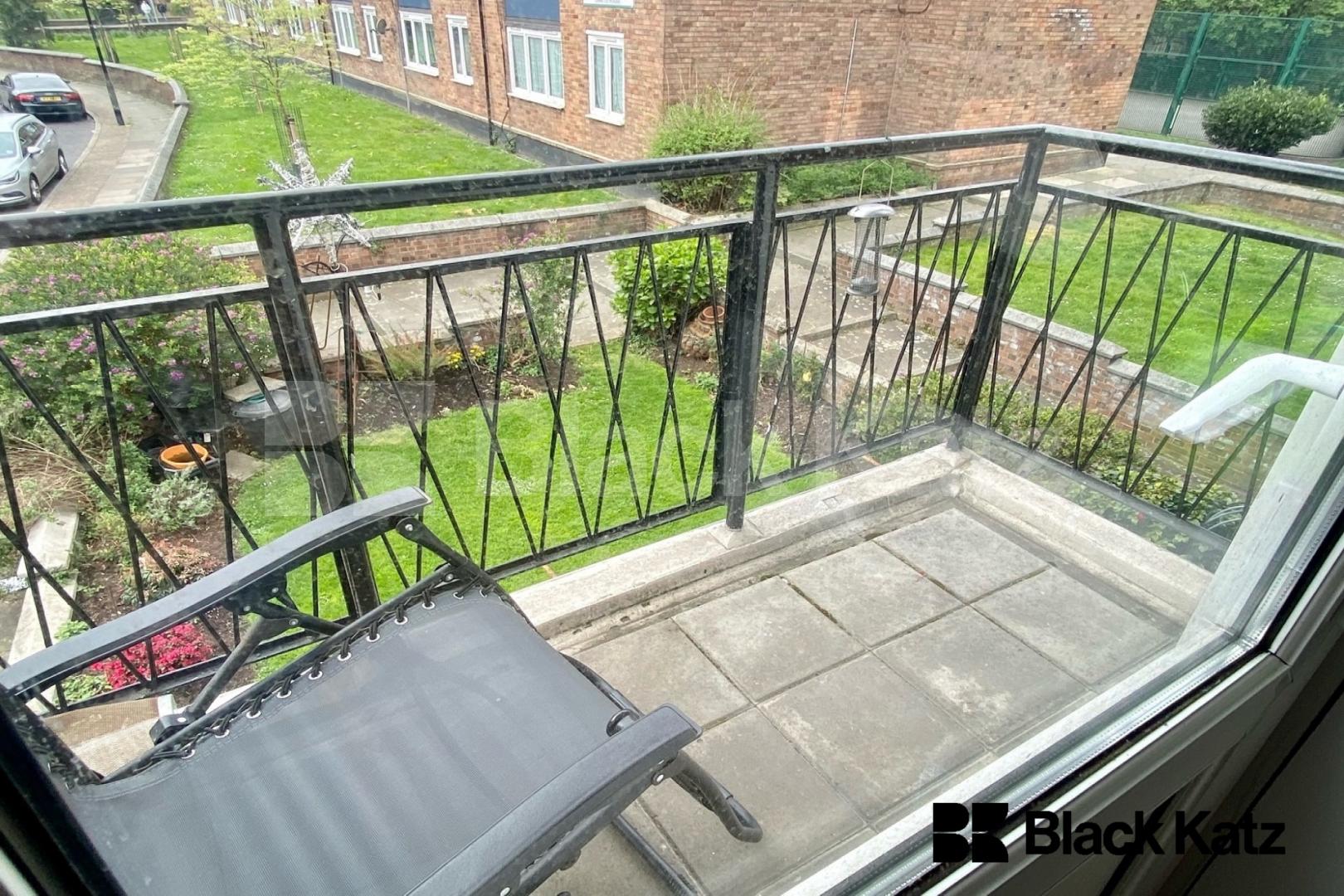 			NEW INSTRUCTION , 1 Bedroom, 1 bath, 1 reception Apartment			 Riley Road, London Bridge